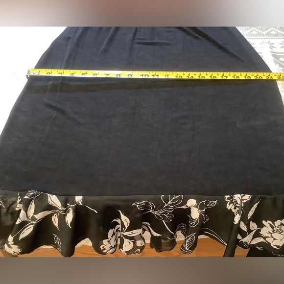 Marallis Collection Top Skirt Scarf Women’s Large Slinky Floral Black/White - Picture 9 of 12